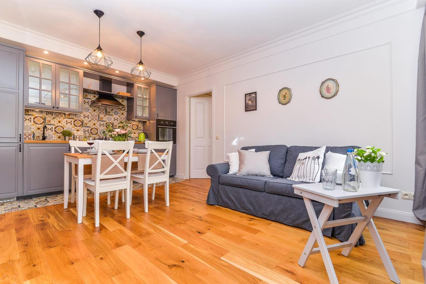 Two Bedroom In With Space For Remote Work By Rent Like Apartment Warschau