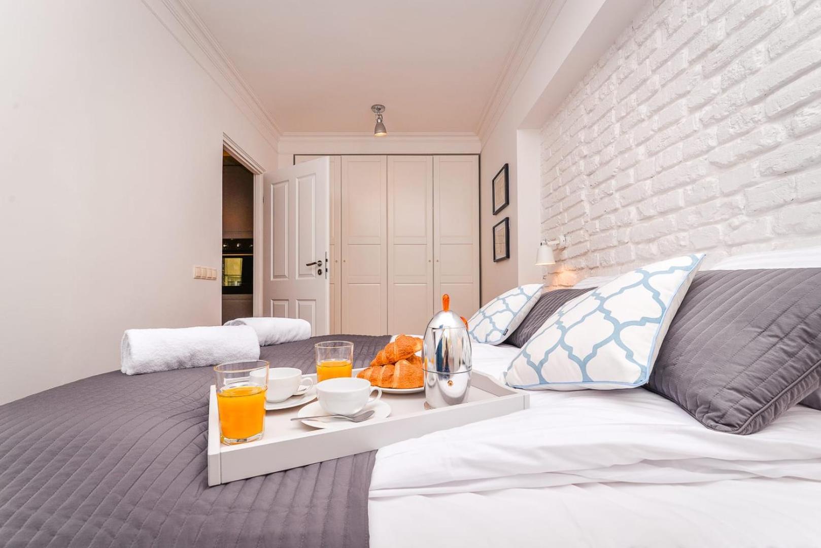 Two Bedroom In With Space For Remote Work By Rent Like Warschau