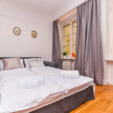 Two Bedroom Apartment In Warsaw With Space For Remote Work By Rent Like Home Eksteriør bilde